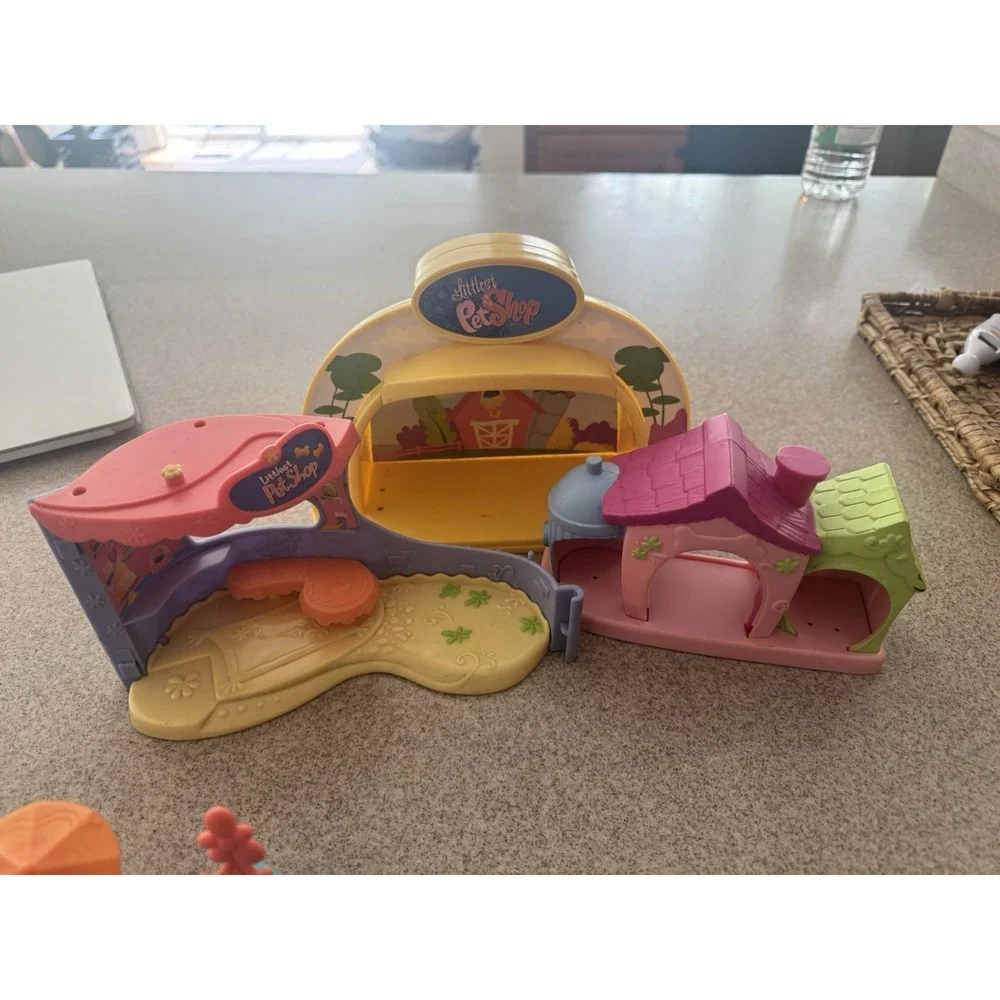 Lot 8 of My Little Pet Shop Accessories Barn, Beach, Beds, Salon